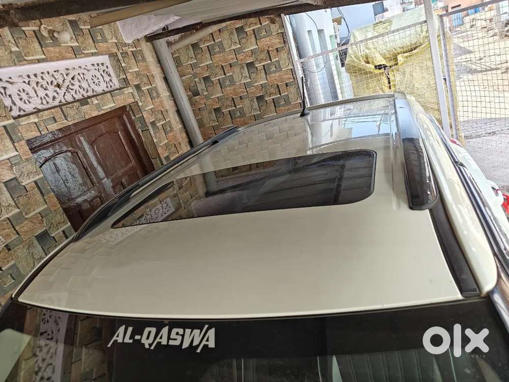 Mahindra Xuv300 2023 Petrol 16000 Km Driven