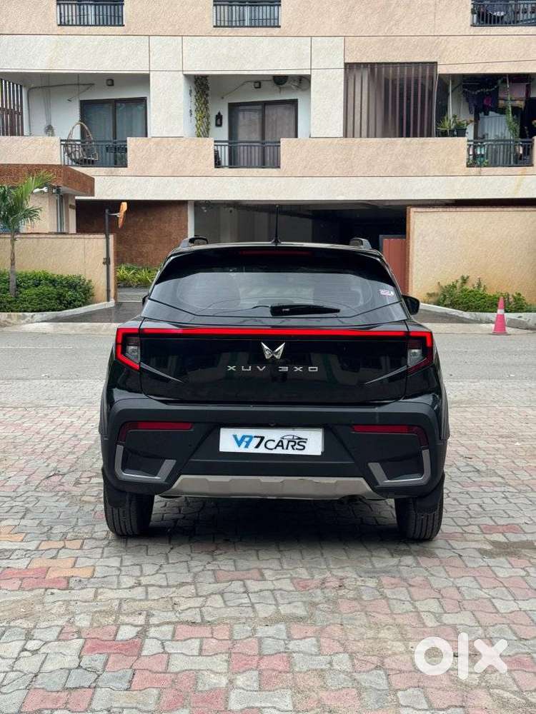 Mahindra Xuv 3xo Ax5 Ds Mt, 2025, Diesel