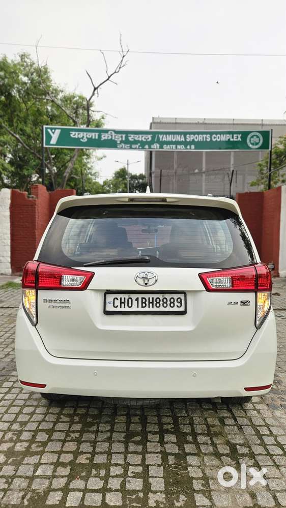 Toyota Innova Crysta 2.8 Zx At, 2016, Diesel