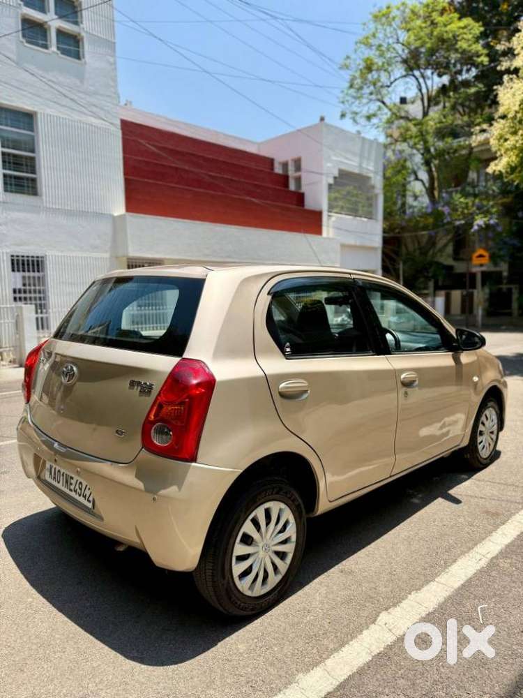 Toyota Etios Liva 2013-2014 G, 2012, Petrol