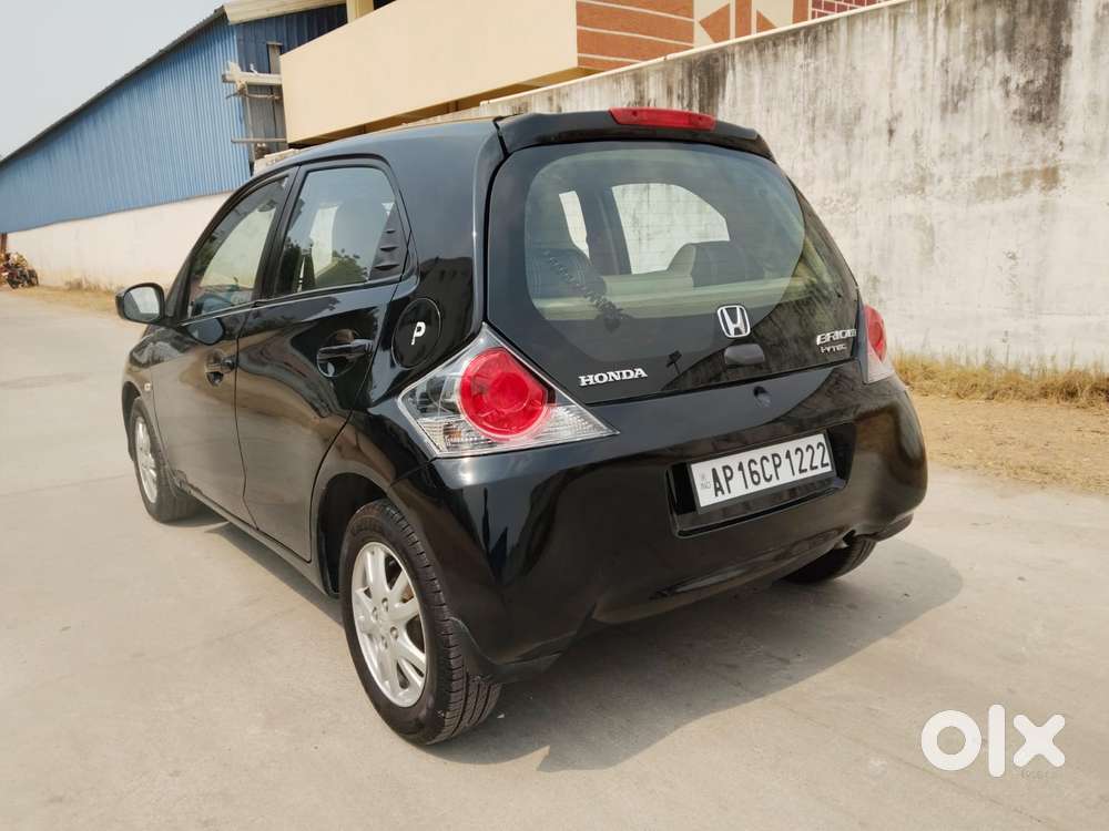 Honda Brio V Automatic, 2013, Petrol