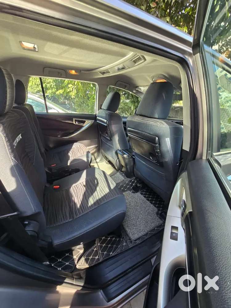 Toyota Innova Crysta 2021 Diesel 65000 Km Driven