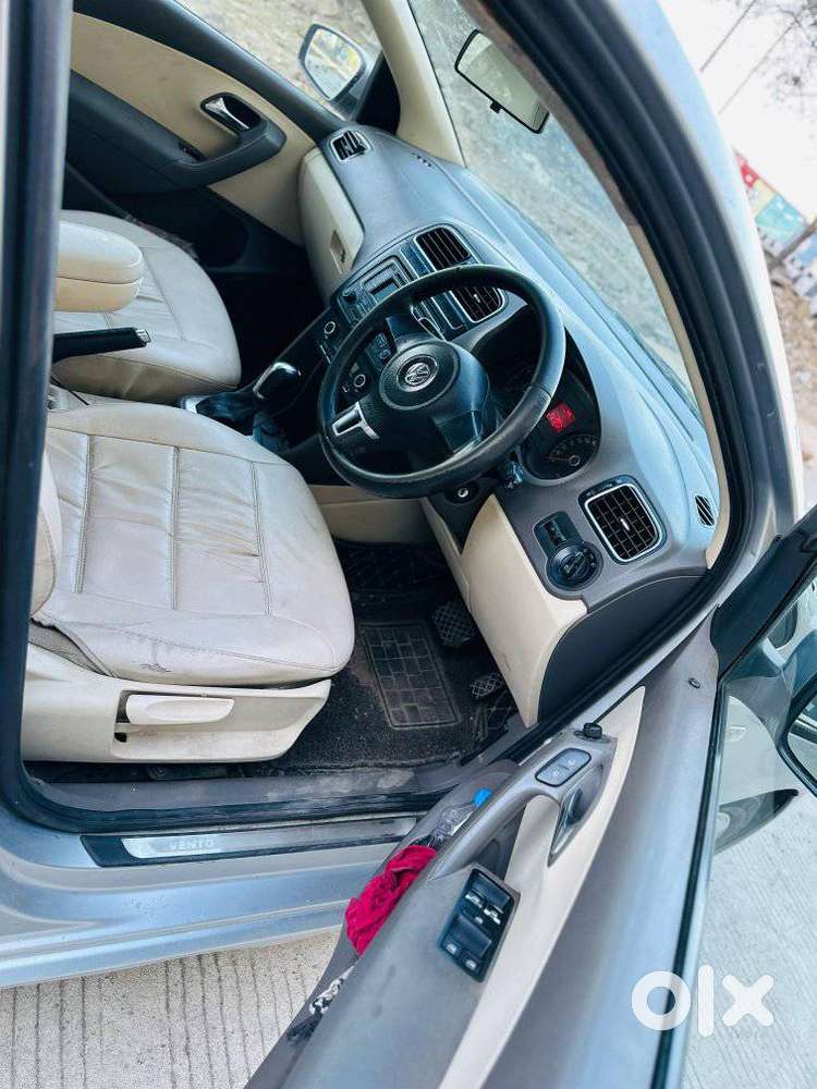 Volkswagen Vento 1.2 Highline Plus At 16 Alloy, 2011, Petrol