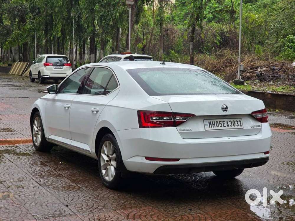 Skoda Superb L&k 1.8 Tsi At, 2019, Petrol