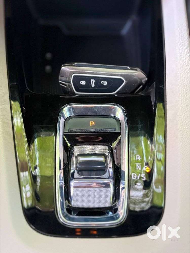 Skoda Octavia 2.0 L K Tsi At, 2023, Petrol