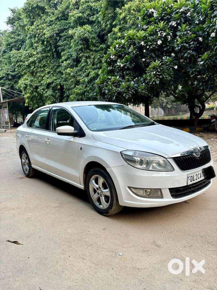 Skoda Rapid Elegance 1.6 Mpfi Mt, 2014, Petrol
