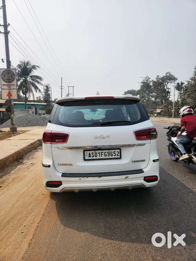 Kia Carnival Limousine Plus 2022 Diesel 51000 Km Driven