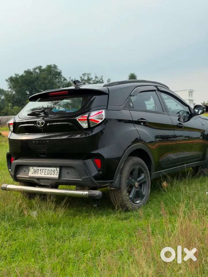 Tata Nexon 1.2 Revotron Xz Plus, 2023, Petrol