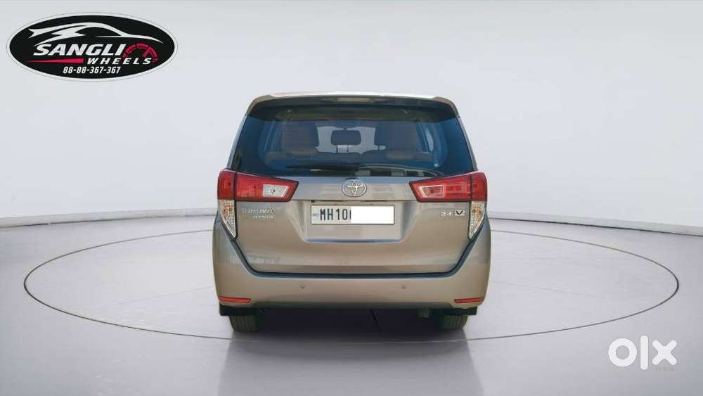 Toyota Innova Crysta 2.4 V 8 Str, 2018, Diesel