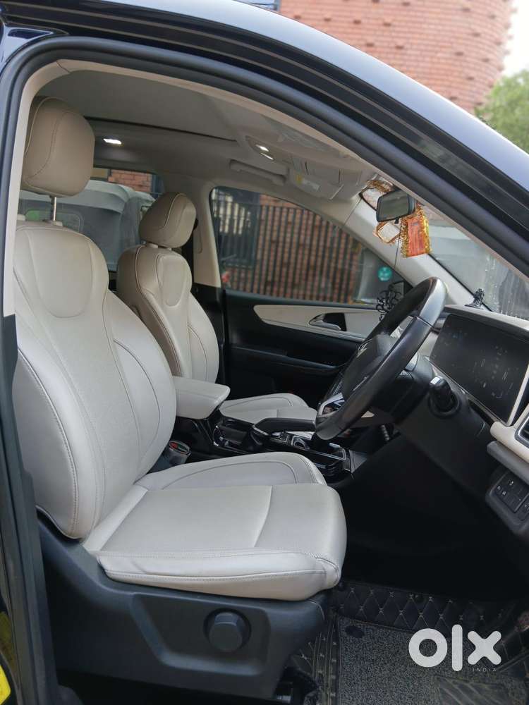 Mahindra Xuv700 2.2 Ax 7 Diesel Mt Str, 2022, Diesel