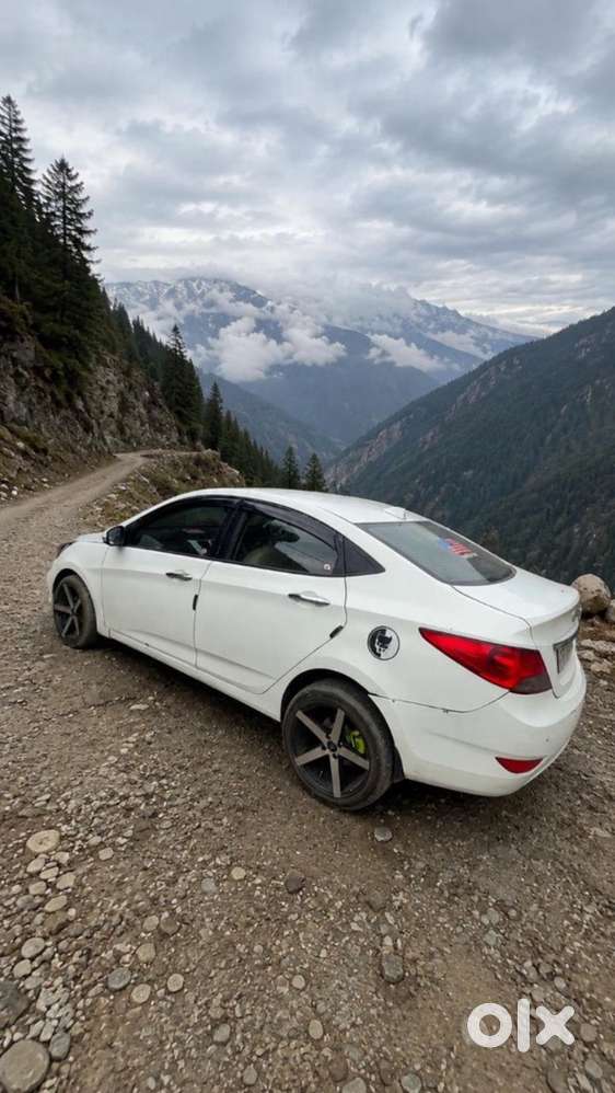 Hyundai Fluidic Verna 2011