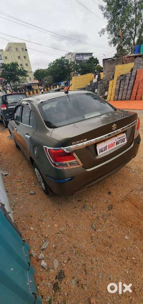 Maruti Suzuki Swift Dzire 1.3 Vxi, 2022, Petrol