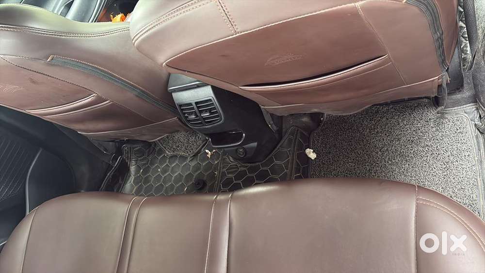 Hyundai Petrol Manual 2021