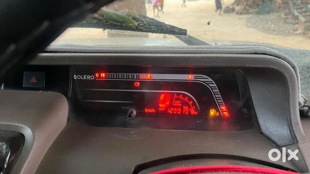 Mahindra Bolero Power 6 Diesel Year