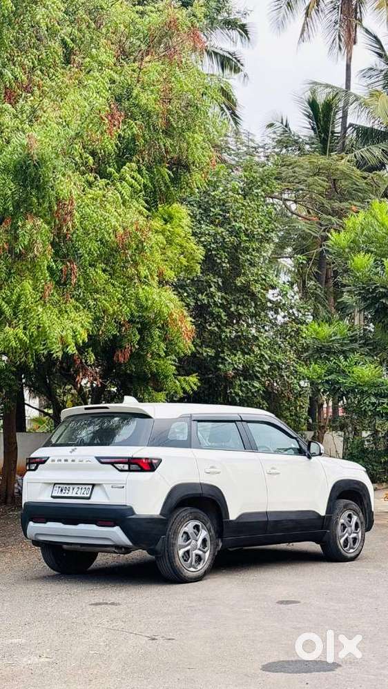 Maruti Suzuki Brezza 1.5 Vxi Smart Hybrid, 2023, Petrol