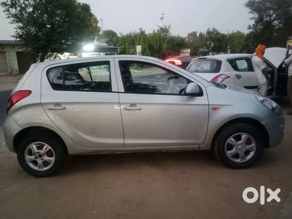 Hyundai I20 Asta Petrol 2009