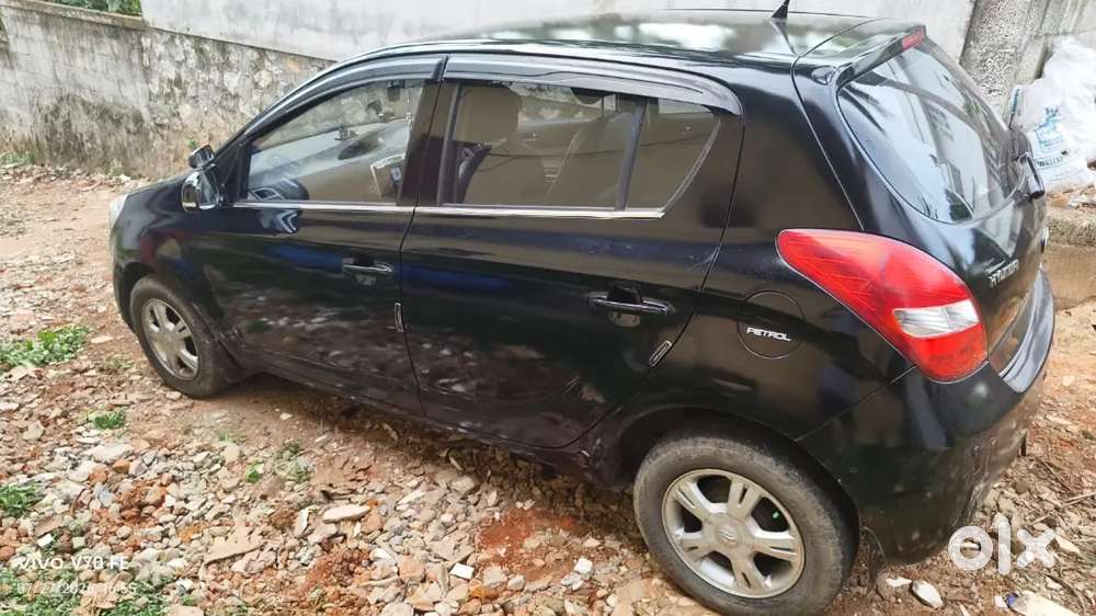 Hyundai I20 Asta Petrol Manual 2010
