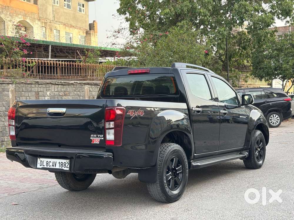 Isuzu V-cross Z 4x4 Mt, 2018, Diesel