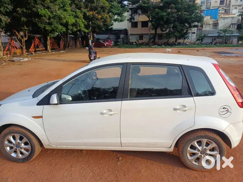 Ford Figo 2012 Petrol Manual