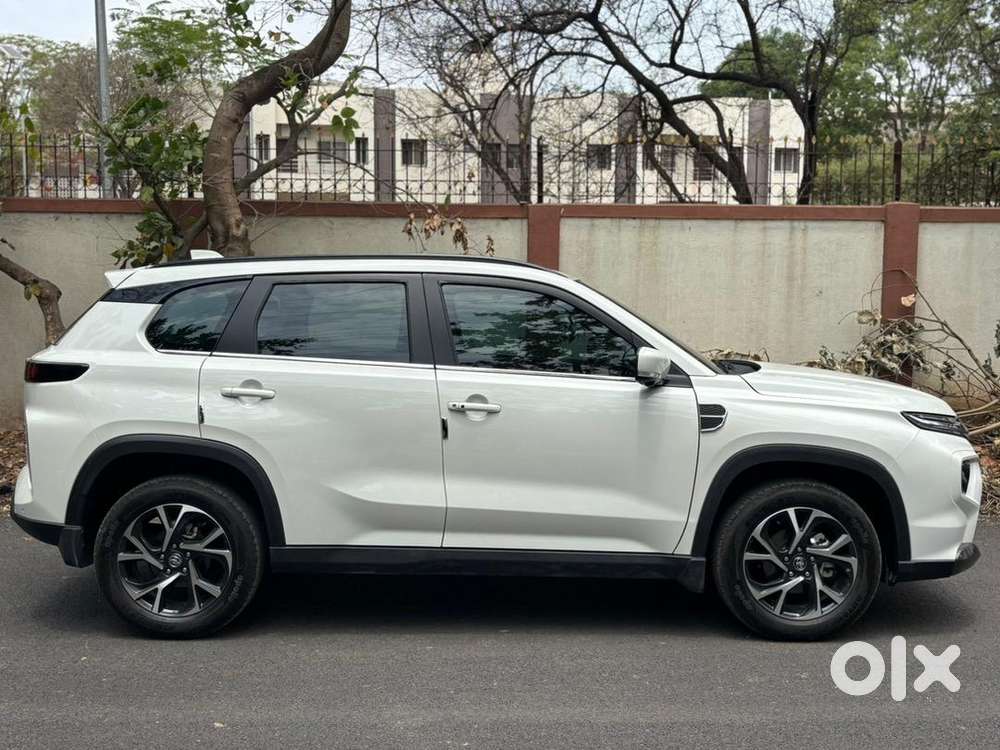 Toyota Urban Cruiser Hyryder 2024 Petrol 22000 Km Driven