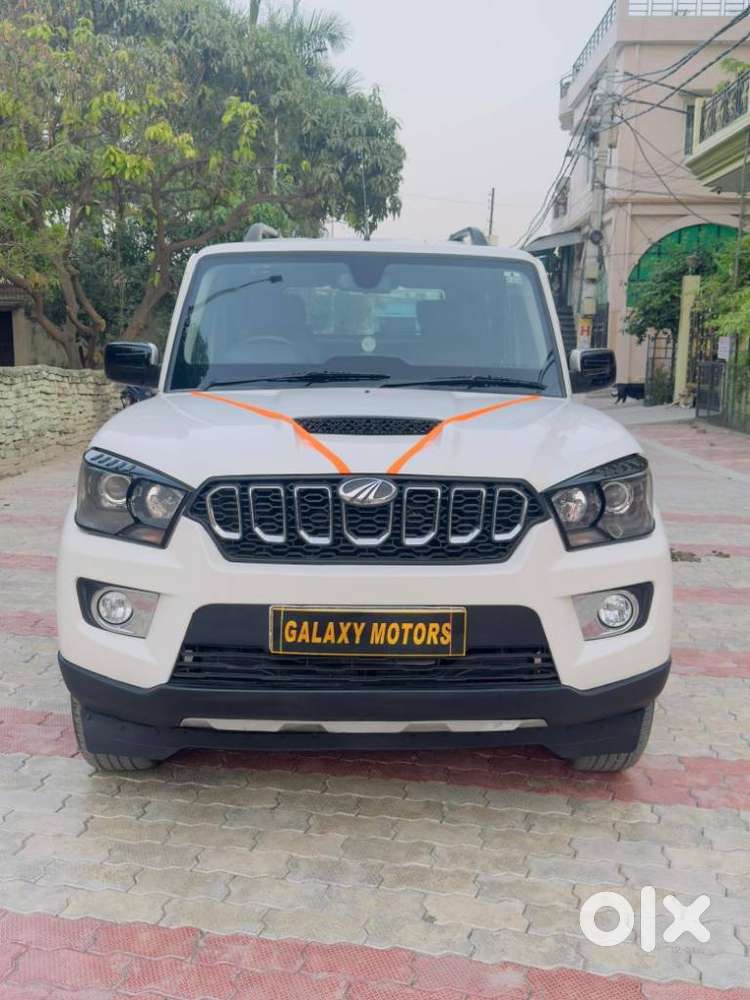 Mahindra Scorpio S10, 2015, Diesel