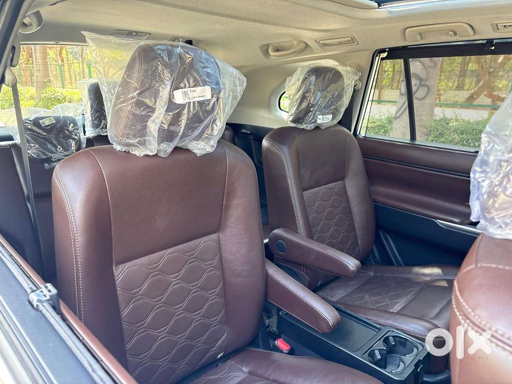 Toyota Innova Hycross 2.0 Zx (o) Hybrid 7 Str, 2023, Petrol