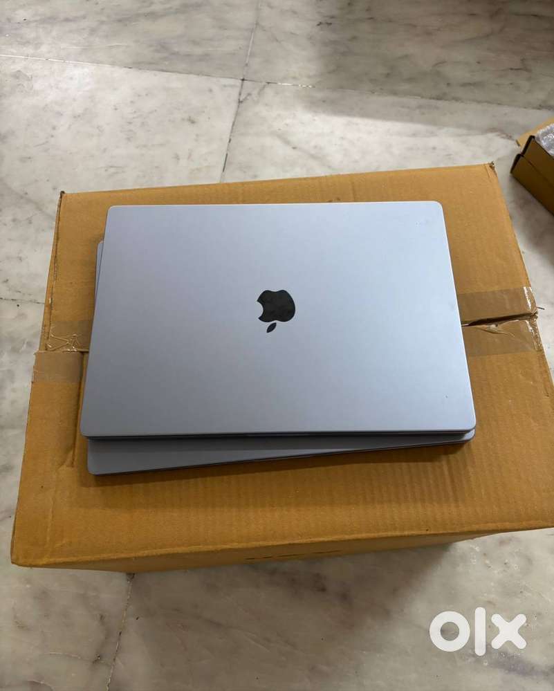 { i5 8GB / 500 GB } WITH WARRANTY ON CORPORATE USED LAPTOP + BOX