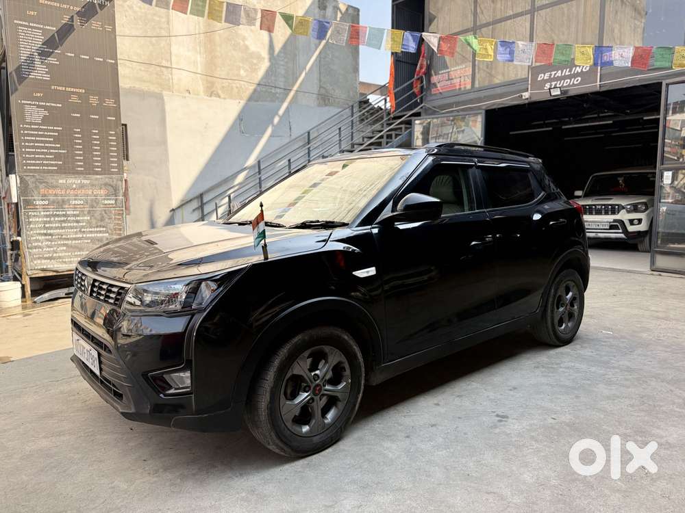 Mahindra Xuv300 W6, 2023, Petrol