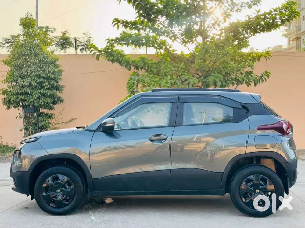 Tata Punch, 2025, Petrol