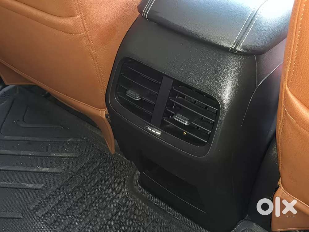 Mg Hector Plus 1.5 Sharp Turbo Cvt 6 Str, 2022, Petrol
