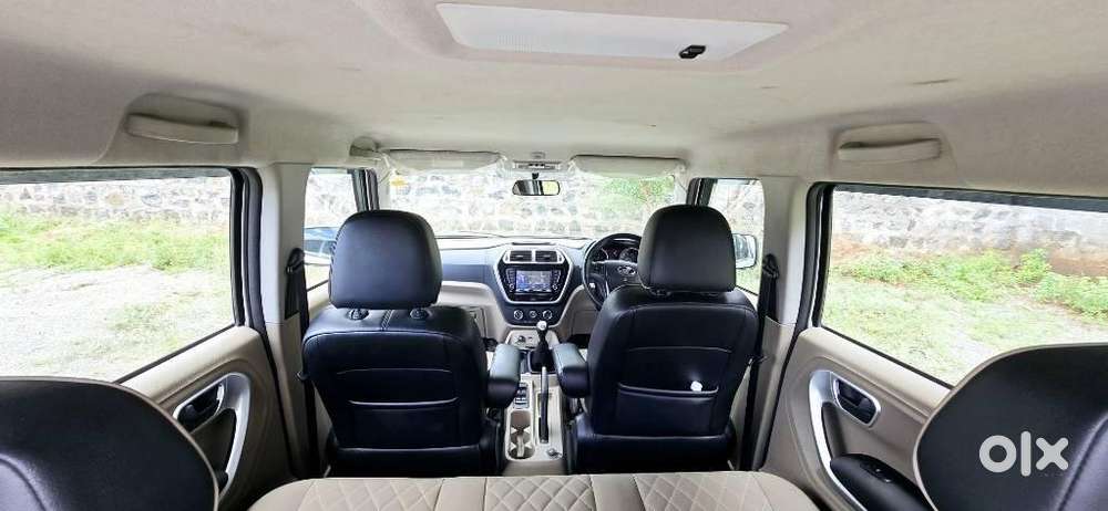 Mahindra Tuv 300 T10, 2018, Diesel