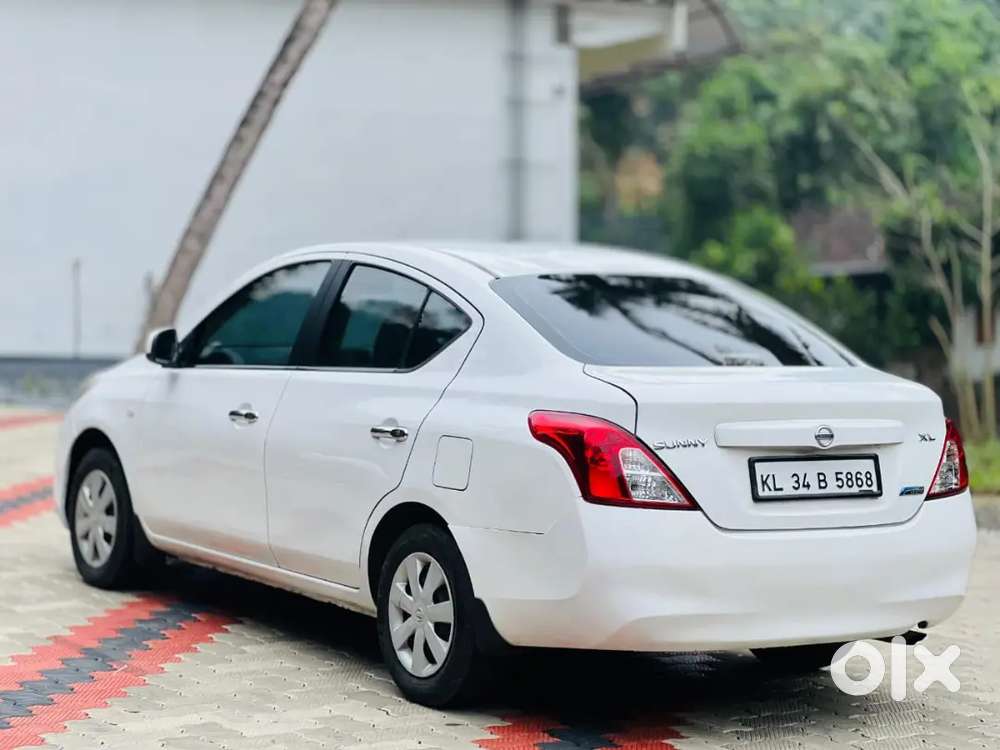 Nissan Sunny 1.5 Xl 2012