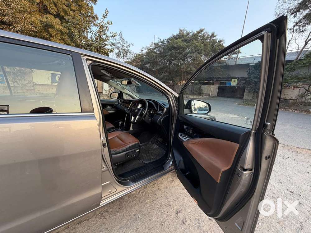 Toyota Innova Crysta 2.8 Zx At, 2016, Diesel