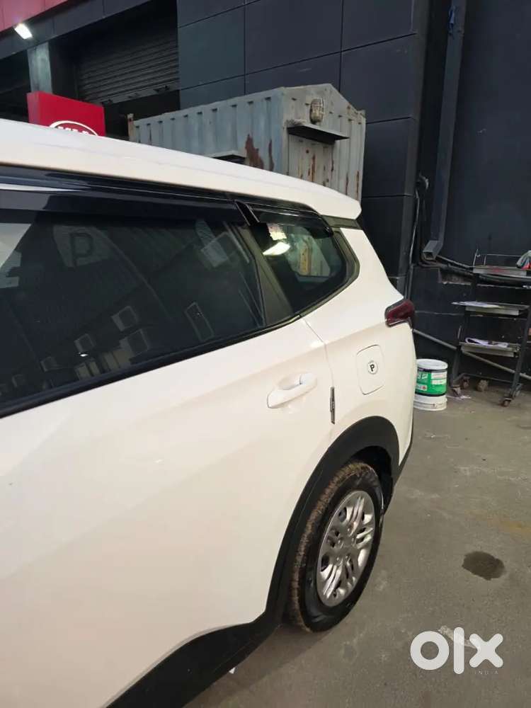 Kia Carens G 2026 Hybrid Manual