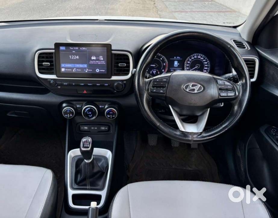 Hyundai Venue Sx (o) Mt 1.5 Diesel, 2021, Diesel