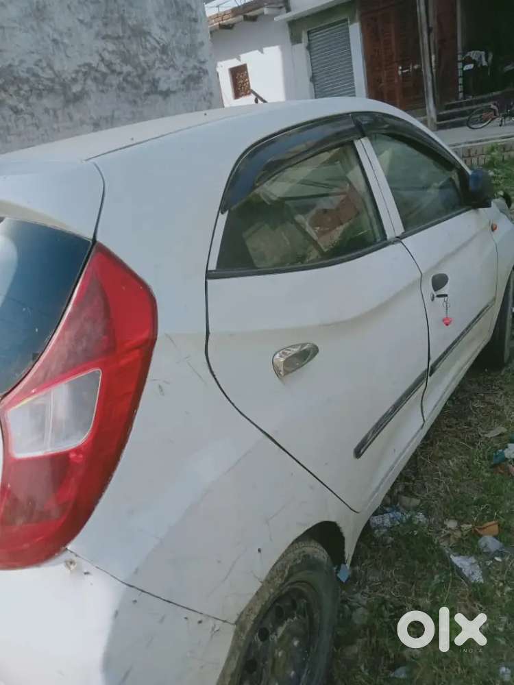 Hyundai Eon Magna 2012