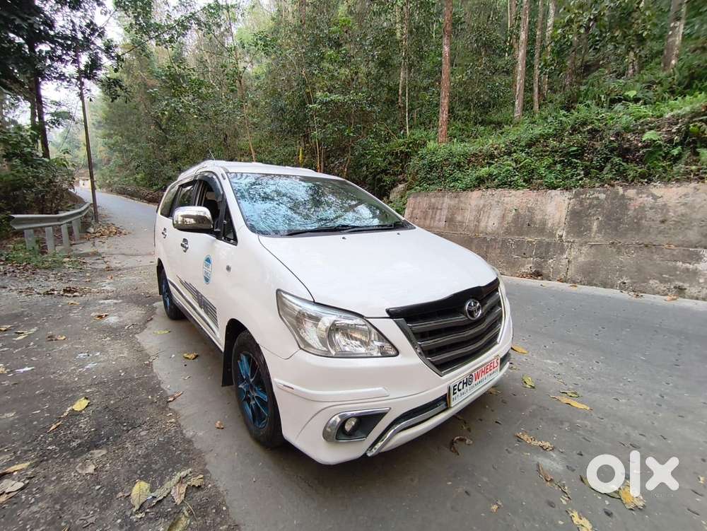 Toyota Innova 2.5 Ev (diesel) Ps 8 Seater Bs Iv, 2014, Diesel