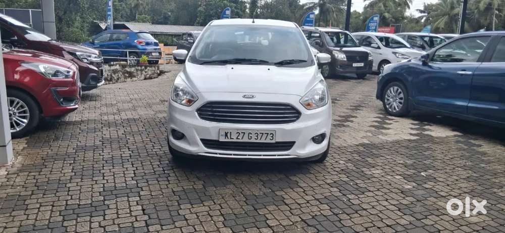 Ford Figo 2017 Petrol Well Maintained, With Company Service Record