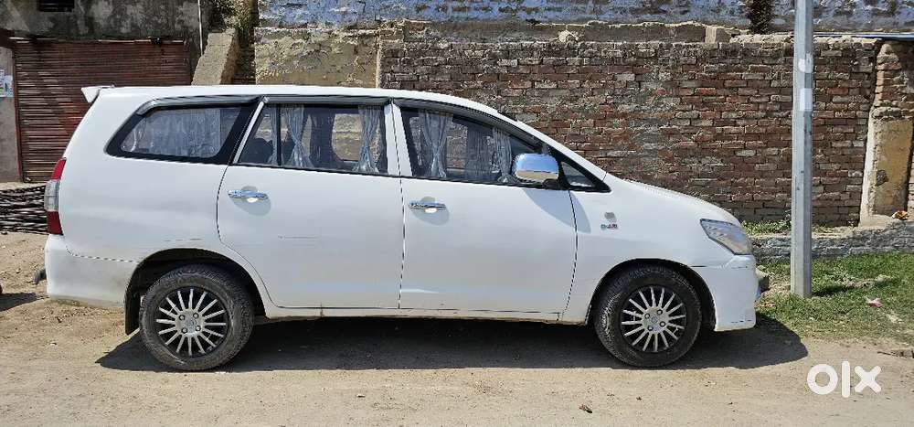 Toyota Innova 2013 Diesel Well Maintained