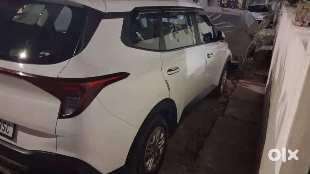 Kia Carens 1.5 Premium 2024