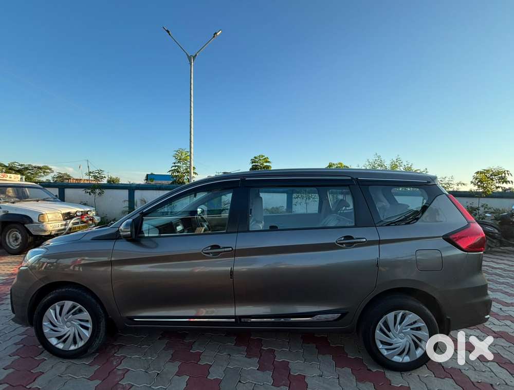 Maruti Suzuki Ertiga Vxi Shvs, 2021, Petrol