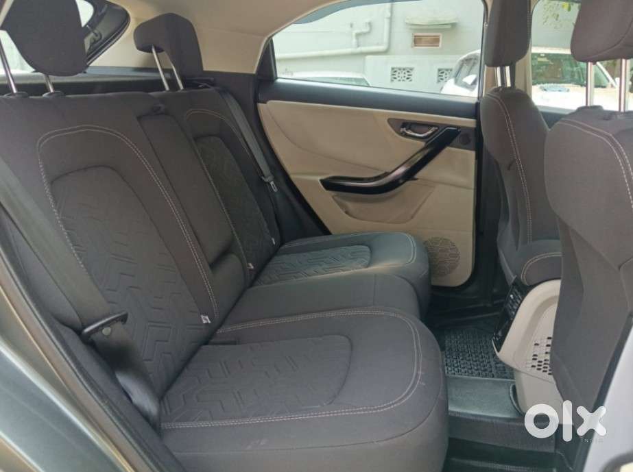 Tata Nexon 1.2 Revotron Xza Plus Premium, 2023, Petrol