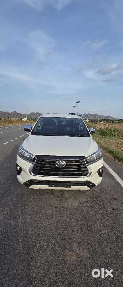 Toyota Innova Crysta 2.4 Z 7 STR 2021