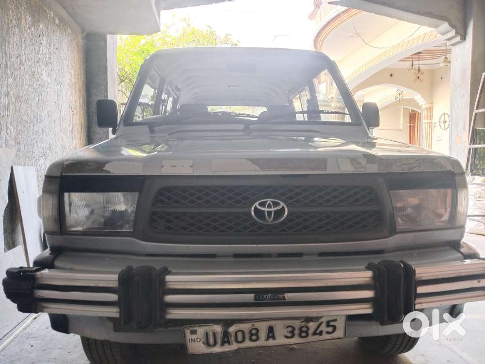 Toyota Qualis Gs 10-seater Diesel  2002  Single Owner  Well Maintai