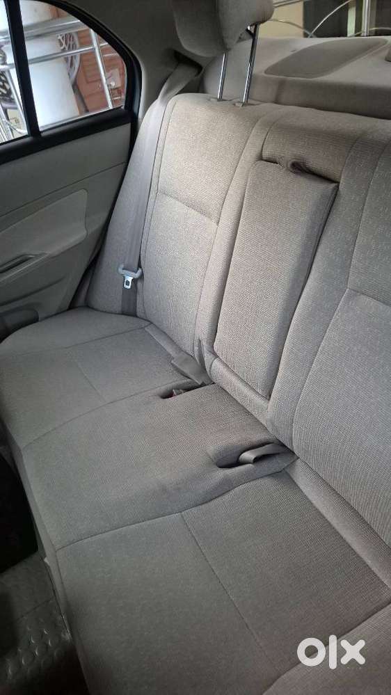 Maruti Suzuki Swift Dzire Vxi, 2016, Petrol