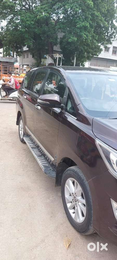 Toyota Innova Crysta 2017