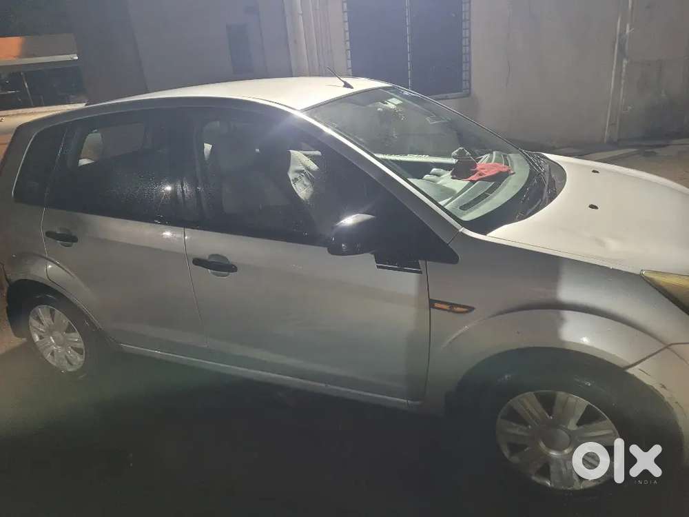 Ford Figo 2012 Diesel 142000 Km Driven