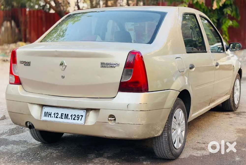 Mahindra Logan Petrol 77000 Km Driven
