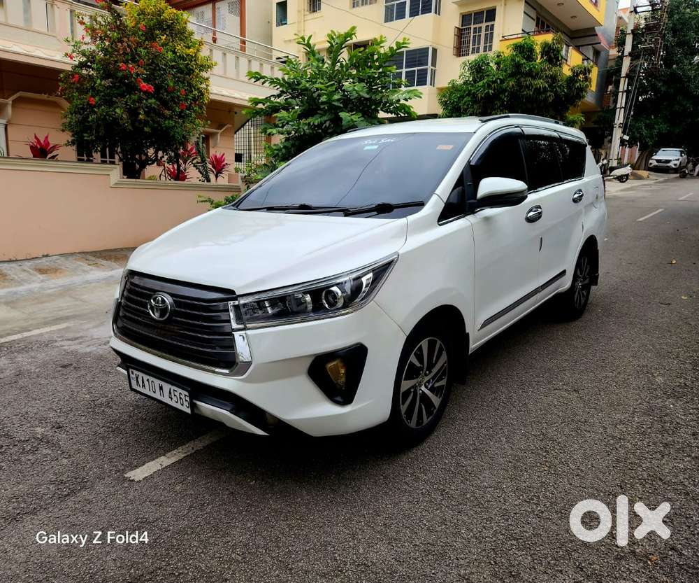 Toyota Innova Crysta 2.4 V 8 Str, 2017, Diesel