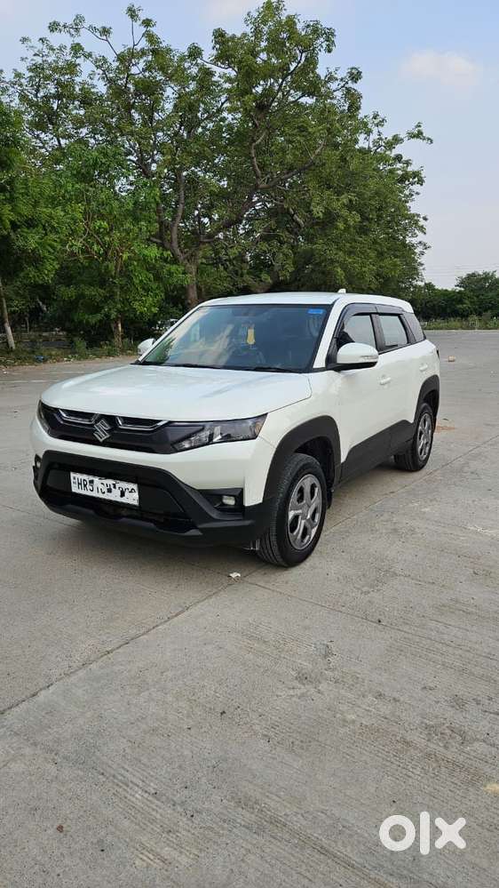 Maruti Suzuki Brezza 1.5 Lxi Smart Hybrid, 2024, Petrol